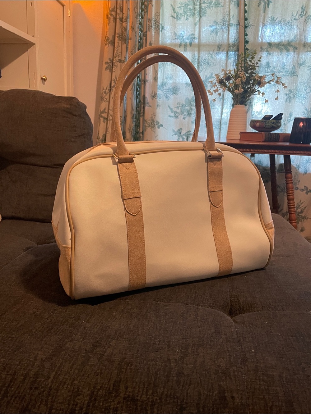 Estee Lauder Cream and Tan Travel Tote